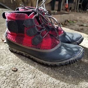 Madewell Flannel X Sorel Out 'n About Rain Boots